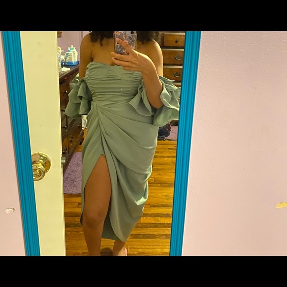Pretty Little Thing Sage Green Bardot 